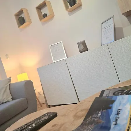 La Coloc' Cosy - Privees Hotel *